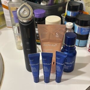 Medicube booster pro.